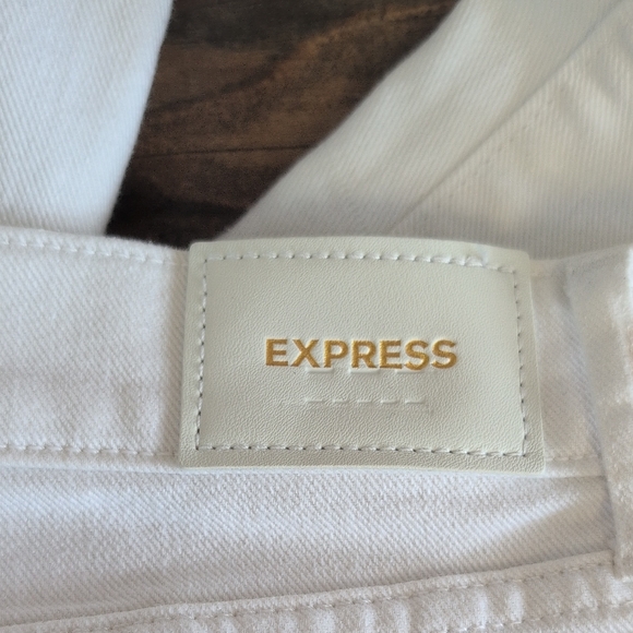 Express Women's Crisp White Mid Rise 70s Flare Jeans 8L P247 - Picture 11 of 15